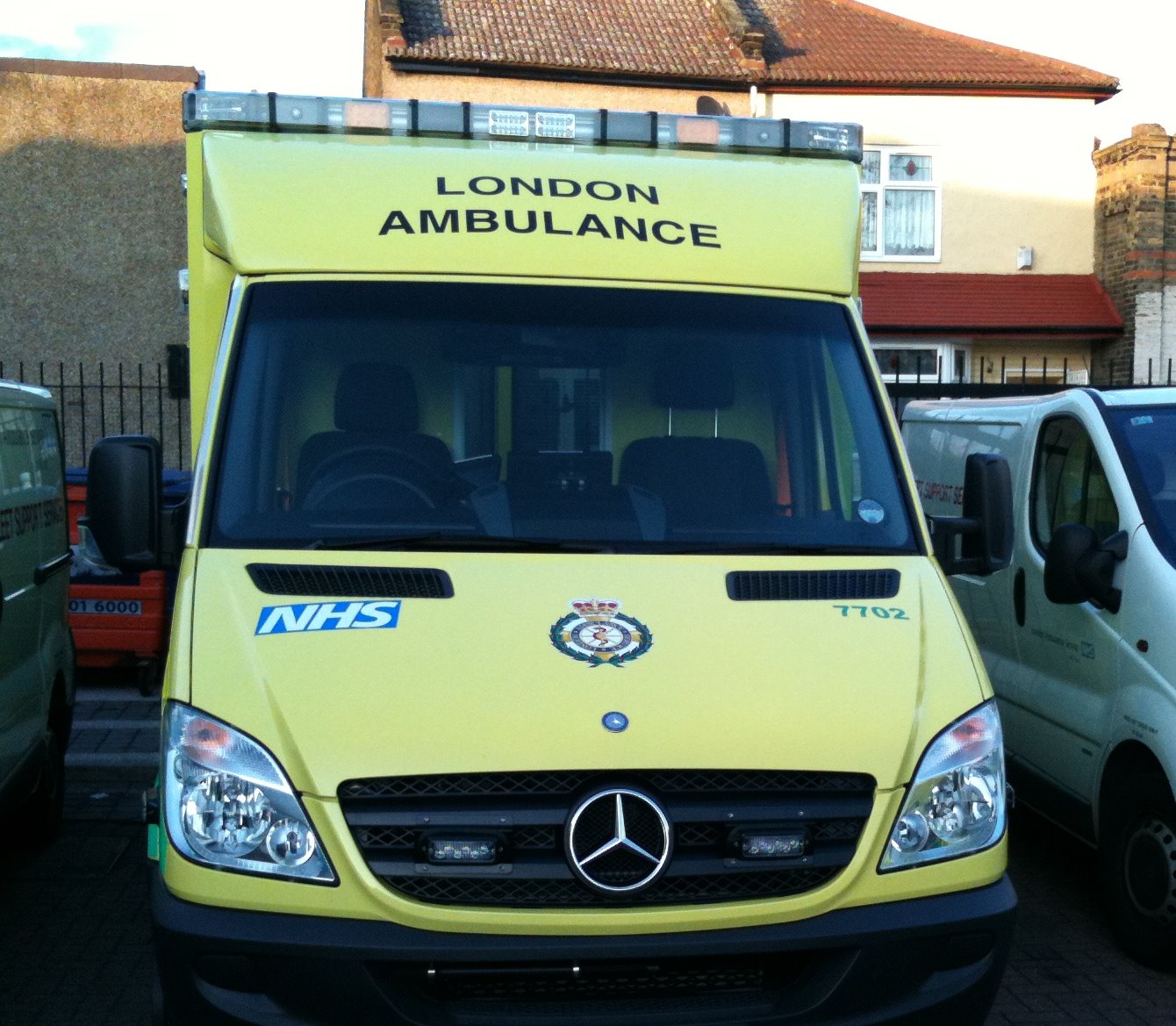 Londonambulance.jpg