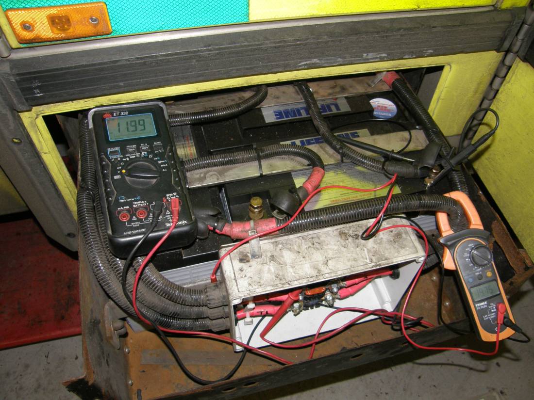 UVbatterytray.jpg